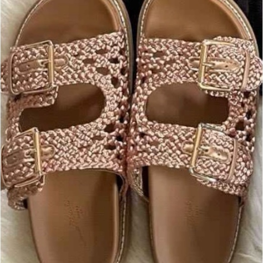 Universal Thread Tan Sandals - Picture 3 of 4
